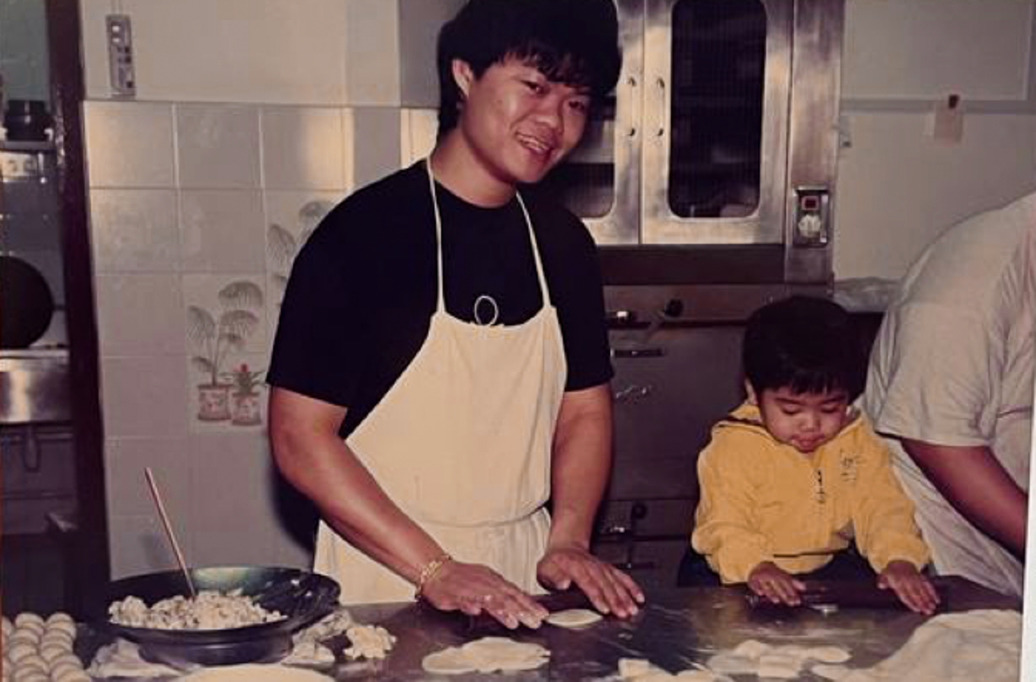 Mr Yip at the original Sago Street outlet, 2001
